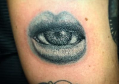 eye tattoo Tatuaggi Bologna franziskaevengelista Wonderland ink
